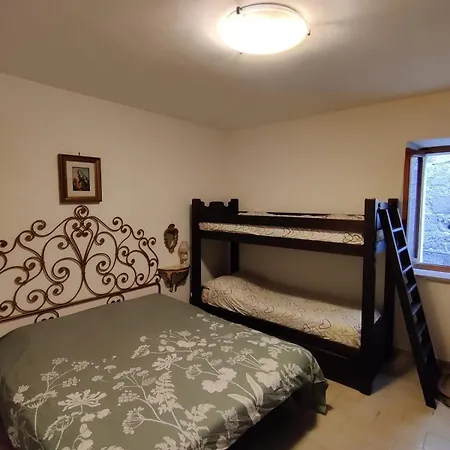 - Piccolo Nel Centro Storico Apartman *