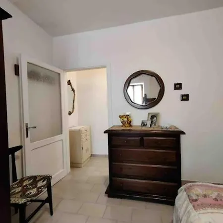 - Piccolo Nel Centro Storico Apartman *
