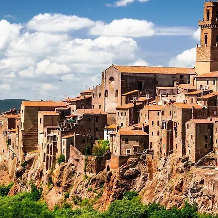 - Piccolo Nel Centro Storico * Pitigliano